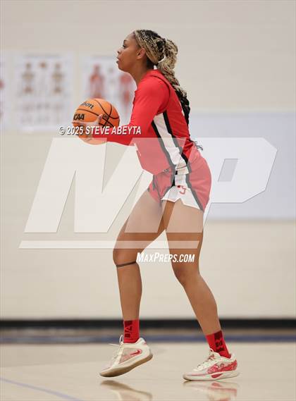Thumbnail 1 in Regis Jesuit @ Grandview photogallery.