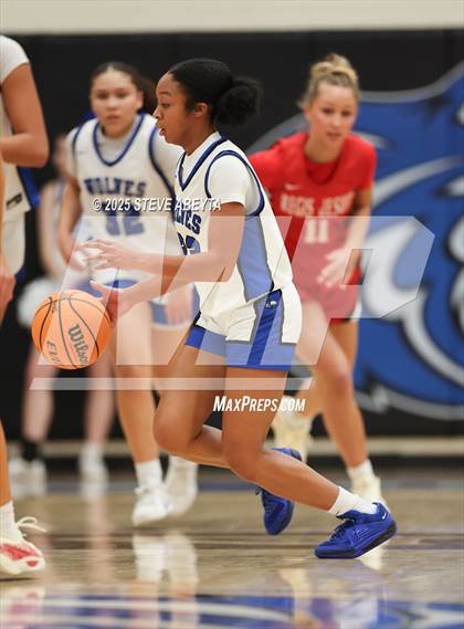 Thumbnail 1 in Regis Jesuit @ Grandview photogallery.
