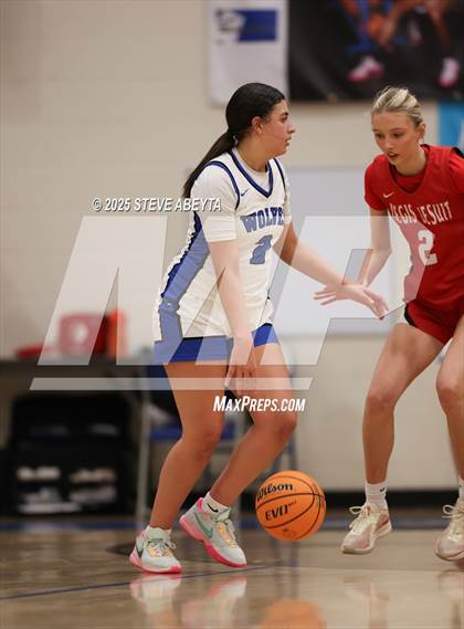 Thumbnail 1 in Regis Jesuit @ Grandview photogallery.