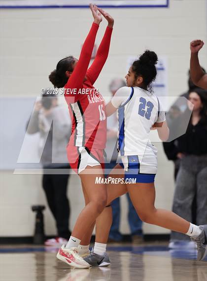 Thumbnail 1 in Regis Jesuit @ Grandview photogallery.