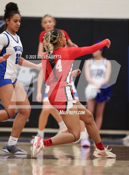 Thumbnail 1 in Regis Jesuit @ Grandview photogallery.