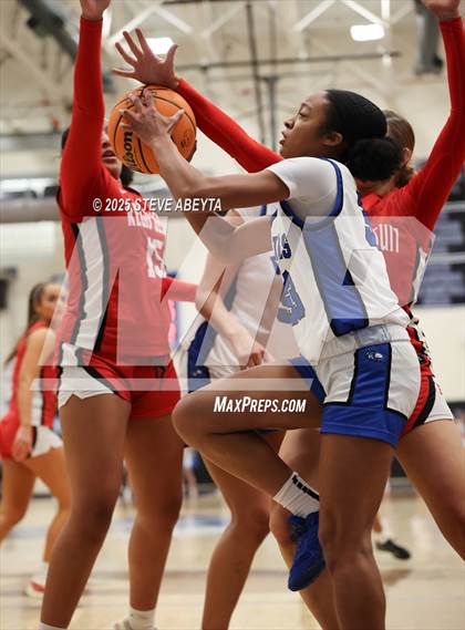 Thumbnail 2 in Regis Jesuit @ Grandview photogallery.