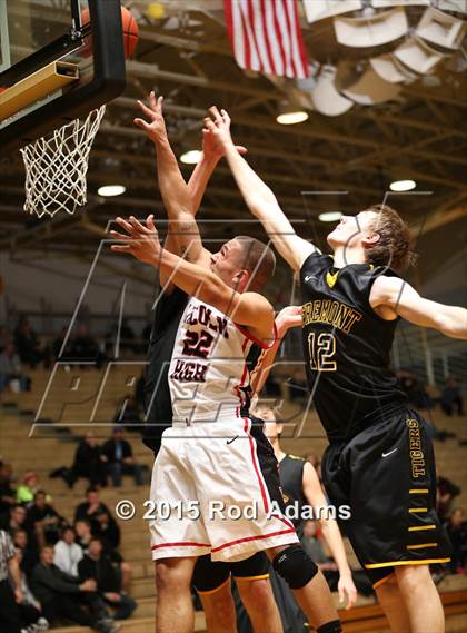 Thumbnail 2 in Fremont vs. Lincoln (Heartland Athletic Conference Tournament) photogallery.