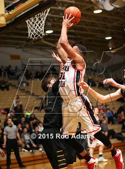 Thumbnail 3 in Fremont vs. Lincoln (Heartland Athletic Conference Tournament) photogallery.