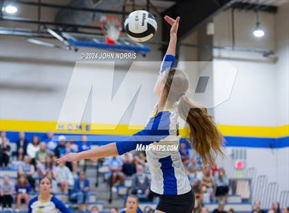 Thumbnail 2 in Leo @ Fort Wayne Blackhawk Christian photogallery.