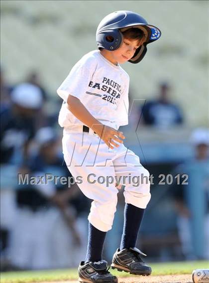 Thumbnail 2 in Pacifica vs. Aliso Niguel (CIF SS D2 Final) photogallery.