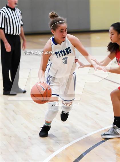 Thumbnail 3 in Eastlake vs. 'Iolani (Nike Tournament of Champions) photogallery.
