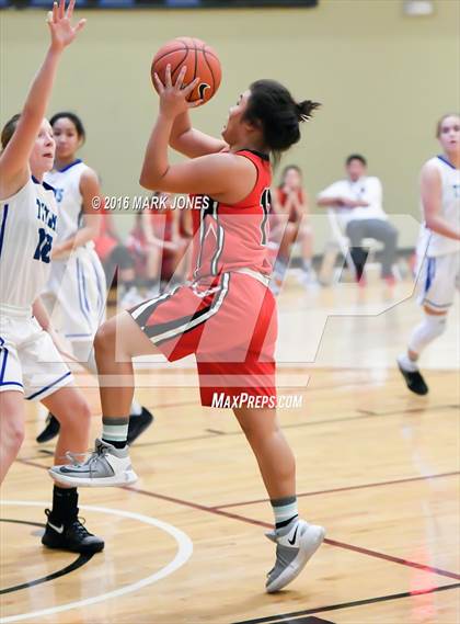 Thumbnail 3 in Eastlake vs. 'Iolani (Nike Tournament of Champions) photogallery.