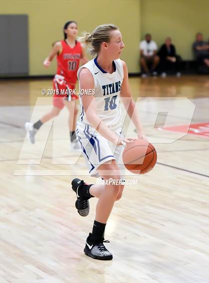 Thumbnail 1 in Eastlake vs. 'Iolani (Nike Tournament of Champions) photogallery.
