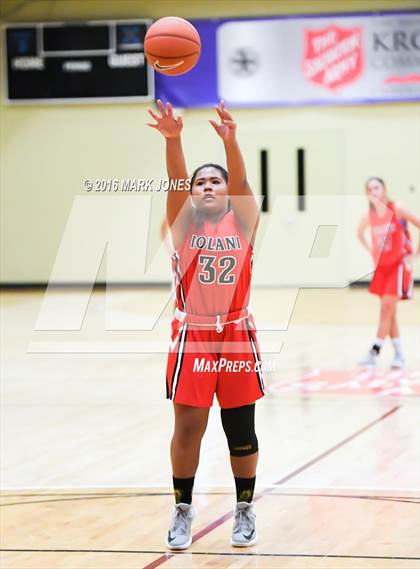 Thumbnail 3 in Eastlake vs. 'Iolani (Nike Tournament of Champions) photogallery.