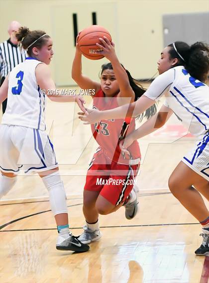Thumbnail 2 in Eastlake vs. 'Iolani (Nike Tournament of Champions) photogallery.