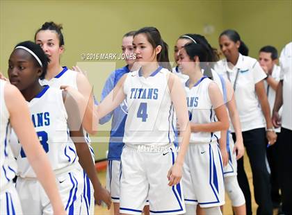 Thumbnail 2 in Eastlake vs. 'Iolani (Nike Tournament of Champions) photogallery.