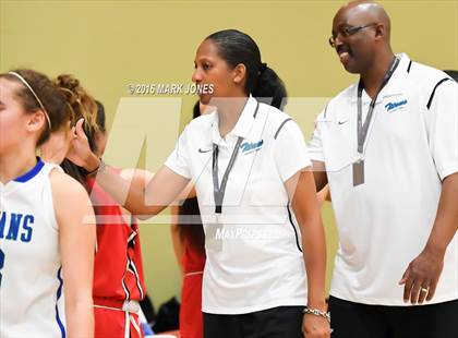 Thumbnail 2 in Eastlake vs. 'Iolani (Nike Tournament of Champions) photogallery.