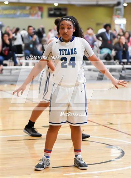 Thumbnail 1 in Eastlake vs. 'Iolani (Nike Tournament of Champions) photogallery.