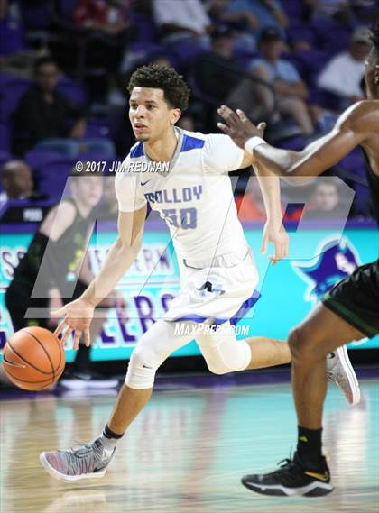 Thumbnail 1 in Mountain Brook vs. Archbishop Molloy (City of Palms Classic) photogallery.