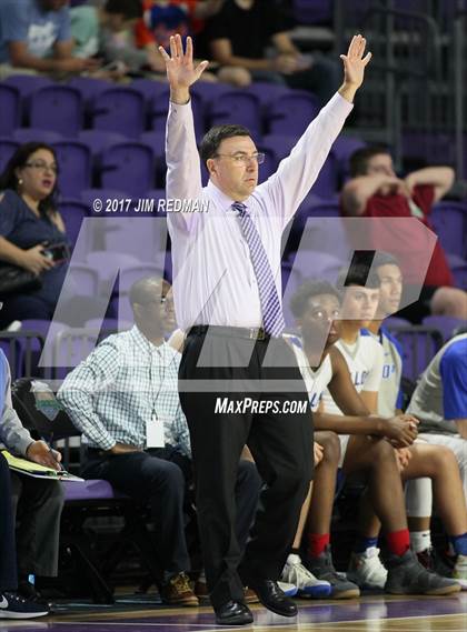 Thumbnail 3 in Mountain Brook vs. Archbishop Molloy (City of Palms Classic) photogallery.