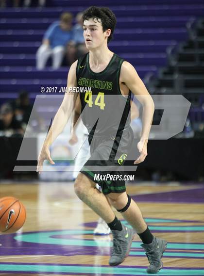 Thumbnail 1 in Mountain Brook vs. Archbishop Molloy (City of Palms Classic) photogallery.