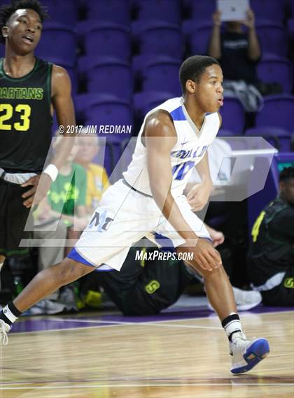 Thumbnail 1 in Mountain Brook vs. Archbishop Molloy (City of Palms Classic) photogallery.