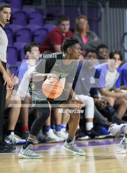 Thumbnail 1 in Mountain Brook vs. Archbishop Molloy (City of Palms Classic) photogallery.