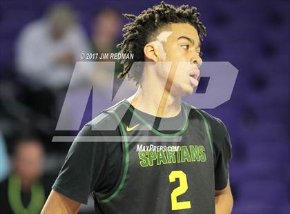 Thumbnail 3 in Mountain Brook vs. Archbishop Molloy (City of Palms Classic) photogallery.