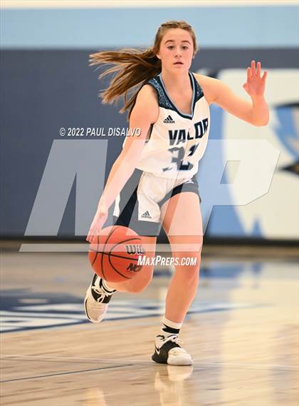 Thumbnail 2 in Pomona @ Valor Christian photogallery.