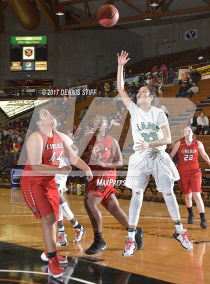 Thumbnail 2 in St. Mary's vs. Lincoln (CIF SJS D1 Semifinal) photogallery.