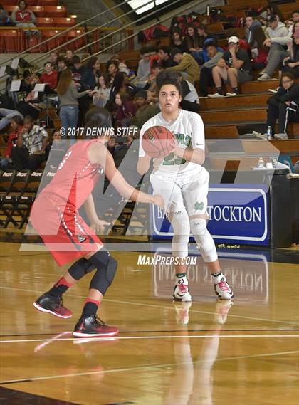 Thumbnail 3 in St. Mary's vs. Lincoln (CIF SJS D1 Semifinal) photogallery.
