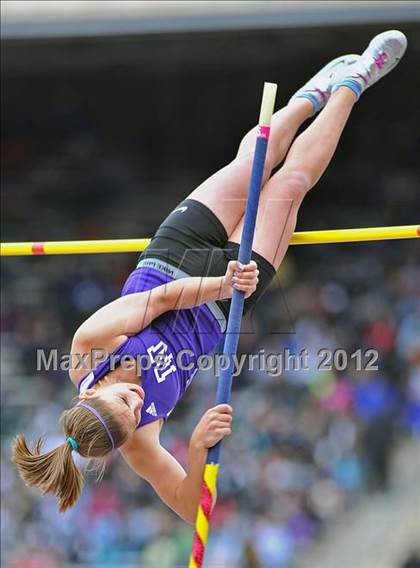 Thumbnail 2 in Penn Relays (Girls Pole Vault Final) photogallery.