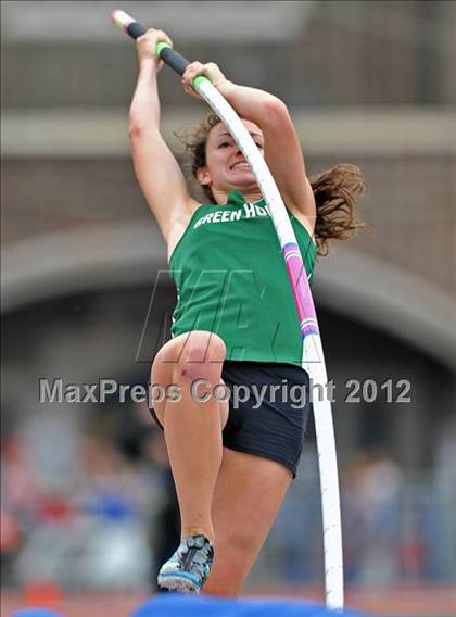 Thumbnail 2 in Penn Relays (Girls Pole Vault Final) photogallery.