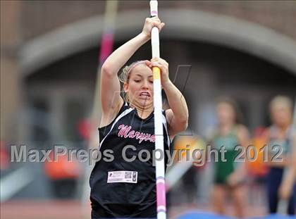 Thumbnail 3 in Penn Relays (Girls Pole Vault Final) photogallery.