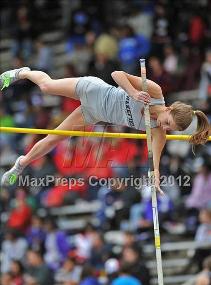 Thumbnail 3 in Penn Relays (Girls Pole Vault Final) photogallery.