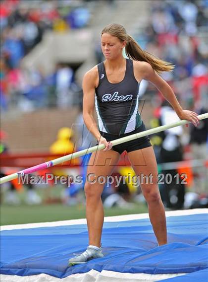 Thumbnail 3 in Penn Relays (Girls Pole Vault Final) photogallery.