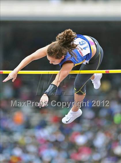 Thumbnail 3 in Penn Relays (Girls Pole Vault Final) photogallery.