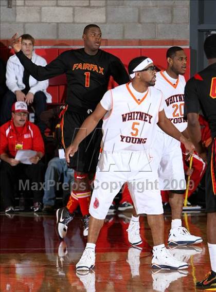 Thumbnail 3 in Whitney Young vs. Fairfax (Nike Extravaganza) photogallery.