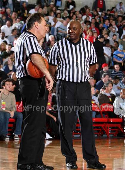 Thumbnail 1 in Whitney Young vs. Fairfax (Nike Extravaganza) photogallery.