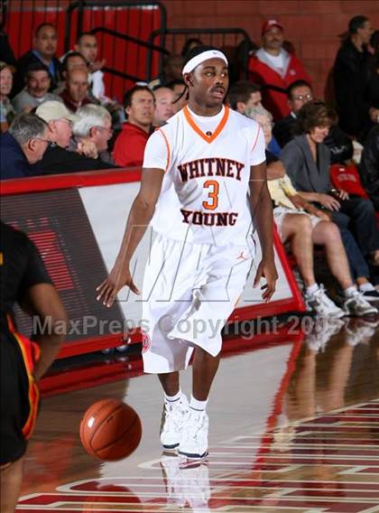 Thumbnail 1 in Whitney Young vs. Fairfax (Nike Extravaganza) photogallery.
