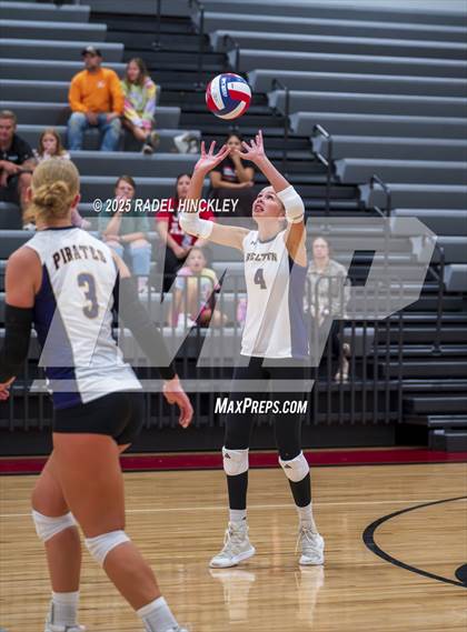 Thumbnail 3 in Belton @ Fort Osage photogallery.