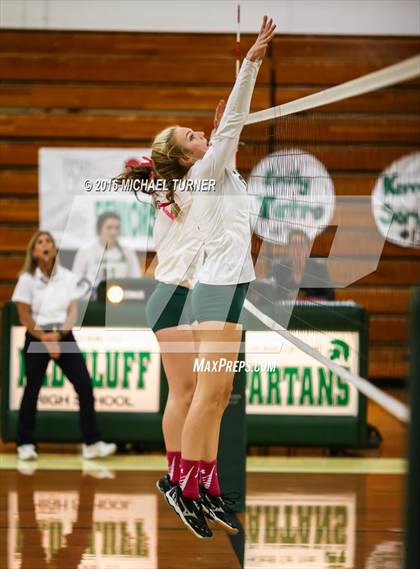 Thumbnail 1 in Foothill @ Red Bluff photogallery.