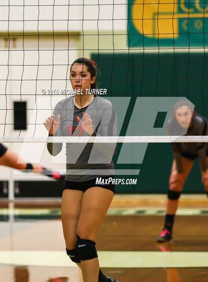 Thumbnail 1 in Foothill @ Red Bluff photogallery.