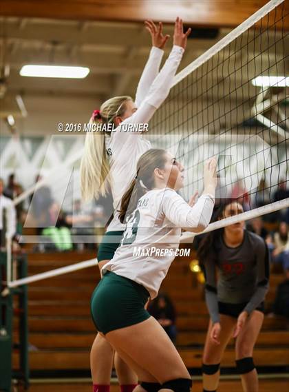 Thumbnail 2 in Foothill @ Red Bluff photogallery.