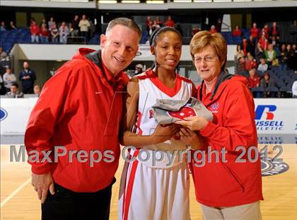 Thumbnail 2 in Brea Olinda vs. Mater Dei (CIF SS D1AA Final) photogallery.