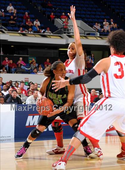 Thumbnail 2 in Brea Olinda vs. Mater Dei (CIF SS D1AA Final) photogallery.