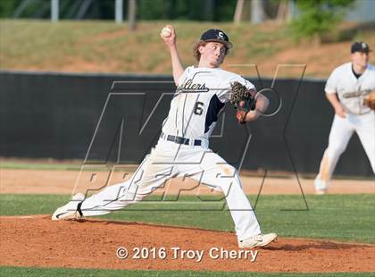 Thumbnail 1 in Cuthbertson @ Piedmont photogallery.
