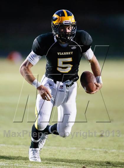 Thumbnail 3 in DeSmet Jesuit @ Vianney photogallery.