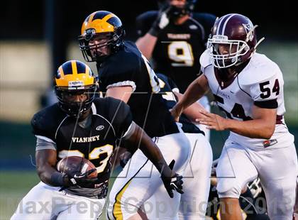 Thumbnail 3 in DeSmet Jesuit @ Vianney photogallery.