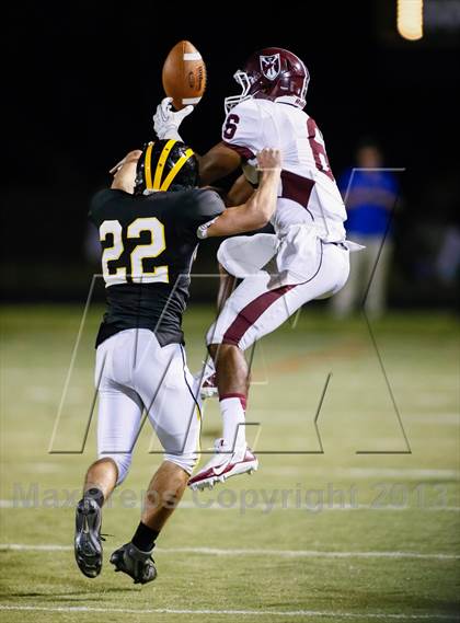 Thumbnail 2 in DeSmet Jesuit @ Vianney photogallery.