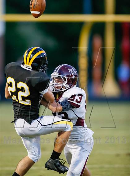 Thumbnail 2 in DeSmet Jesuit @ Vianney photogallery.