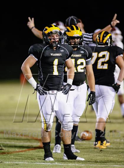 Thumbnail 1 in DeSmet Jesuit @ Vianney photogallery.