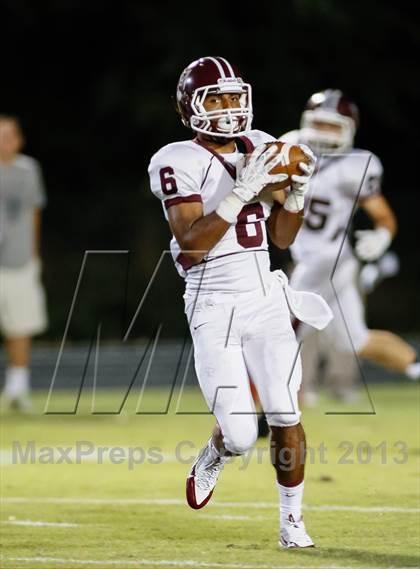 Thumbnail 1 in DeSmet Jesuit @ Vianney photogallery.