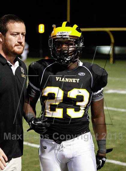 Thumbnail 2 in DeSmet Jesuit @ Vianney photogallery.